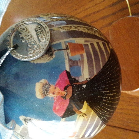 Barbie 1998 Christmas Bulb w a stand Vintage Collectible - Picture 2 of 10